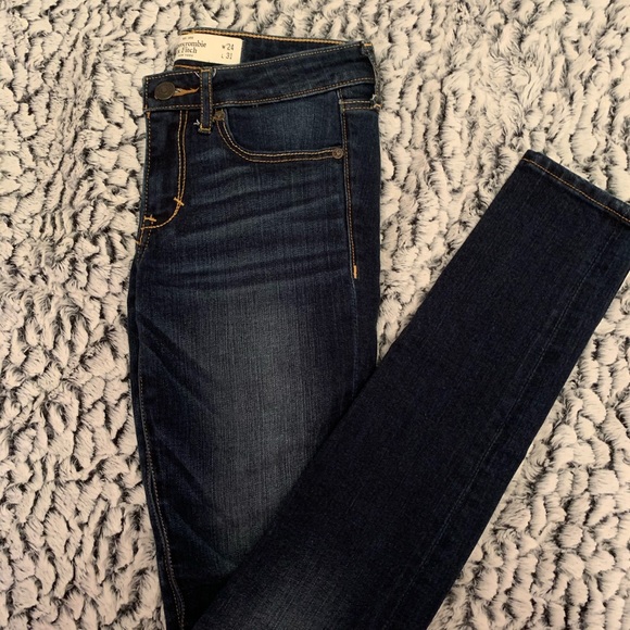 Abercrombie Jeans - Picture 3 of 3